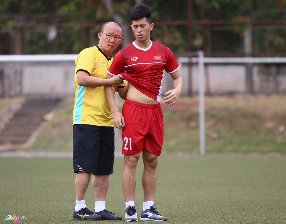 Van Quyet chan thuong, Viet Nam tro lai san tap ngay sau chien thang hinh anh 8
